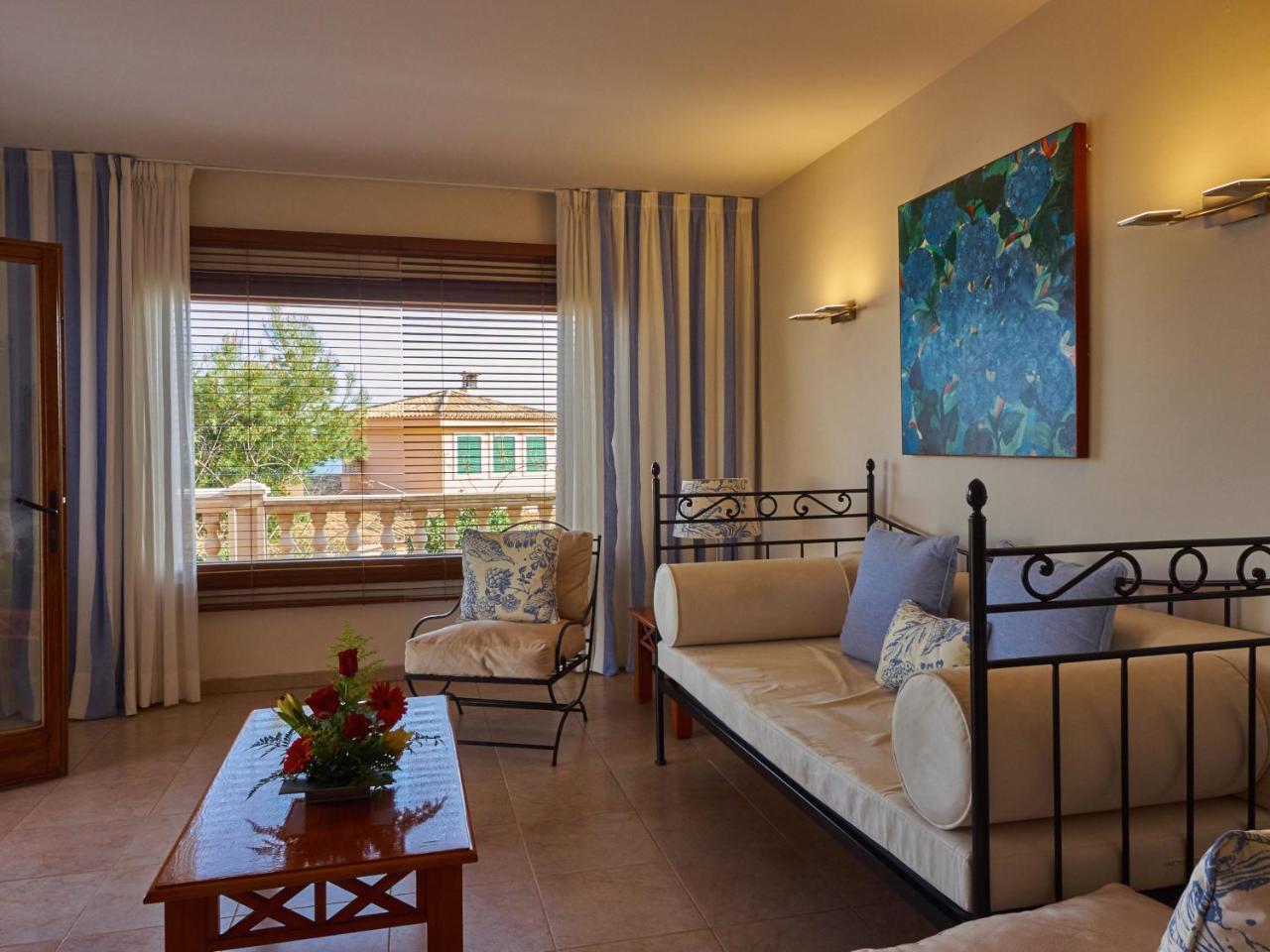 Hotel Petit Cala Fornells Пагера Екстериор снимка