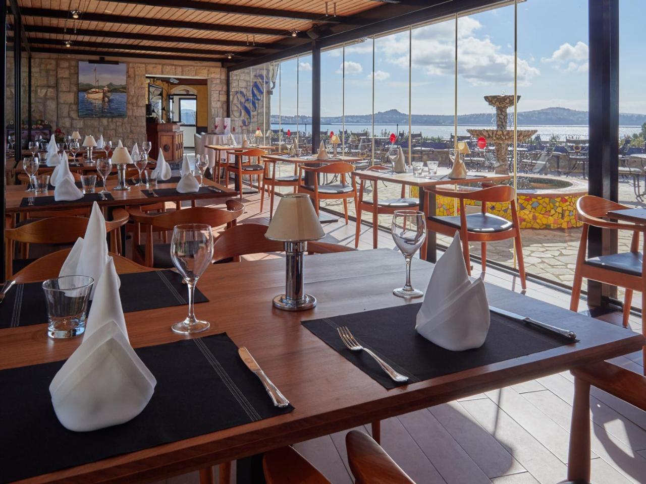 Hotel Petit Cala Fornells Пагера Екстериор снимка